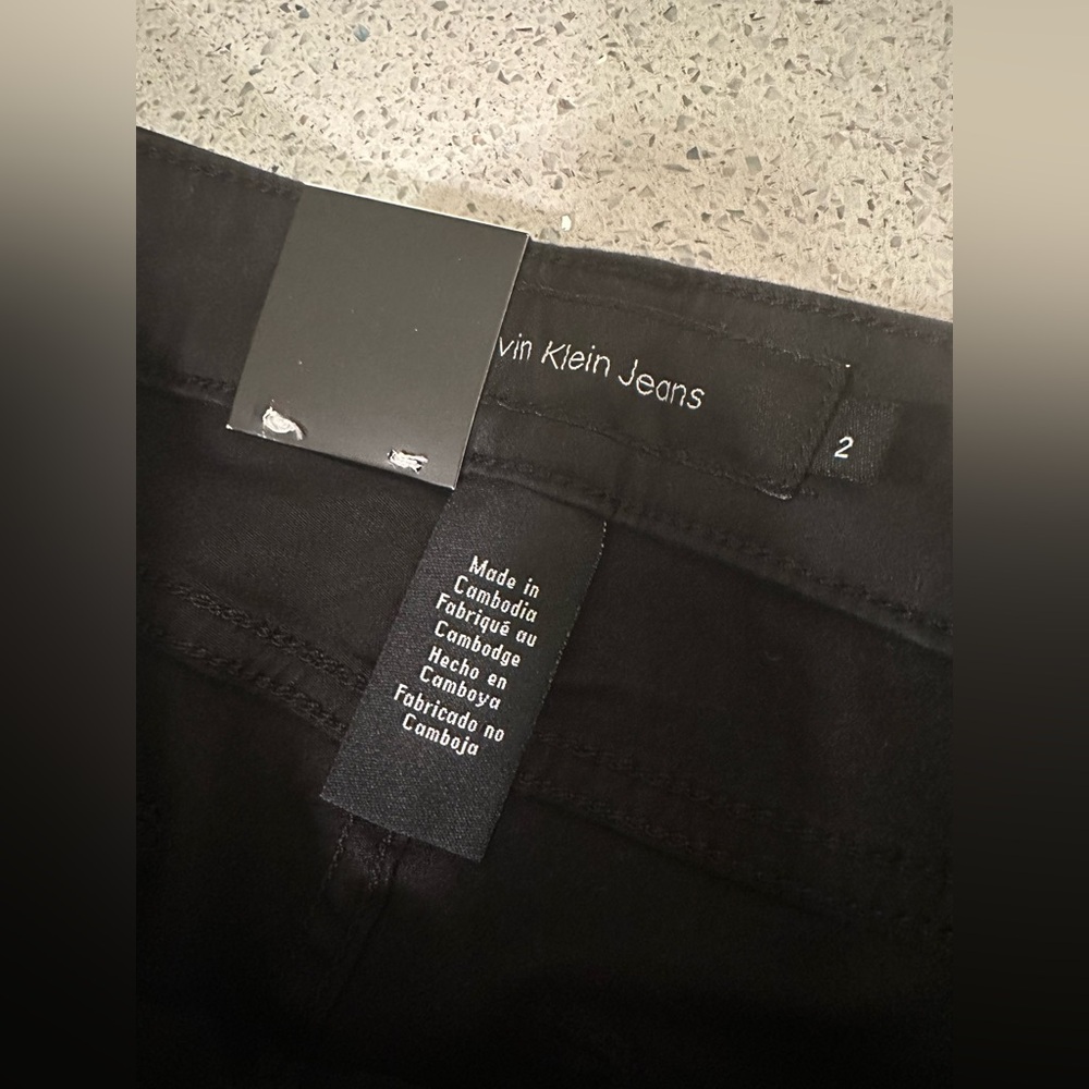 Calvin Klein Jeans Black Denim Mid Rise Skinny 2 NWT - Picture 6 of 9